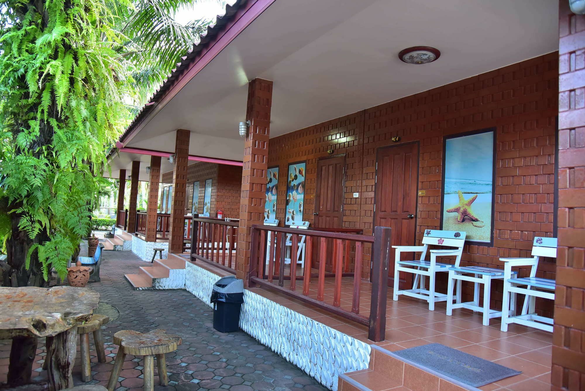 Ban Krut Resort Esterno foto